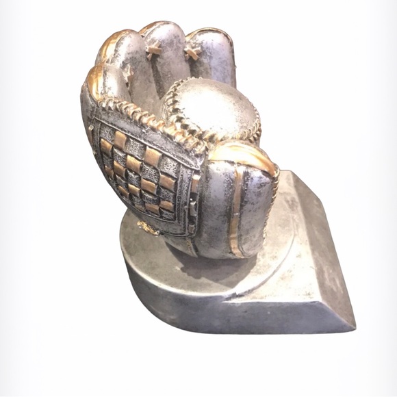 VINTAGE Baseball Glove And Ball Silver Resin Decor BNWOT - Picture 2 of 7